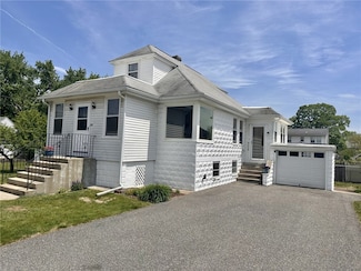 53 Minerva Ave, Cumberland, RI 02864