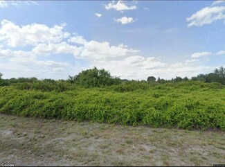 533 Lone Star Ln, Lehigh Acres, FL 33974