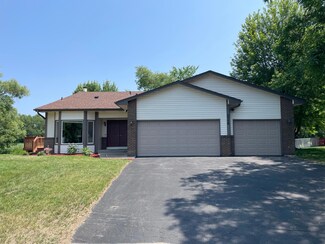 5776 Ridge Creek Road Ct, Saint Paul, MN 55126