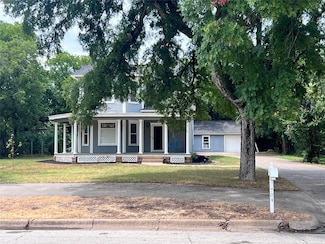 704 Cherry St, Graham, TX 76450