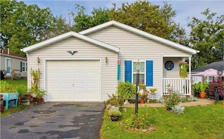 69 Penny Ln, Easton, PA 18040