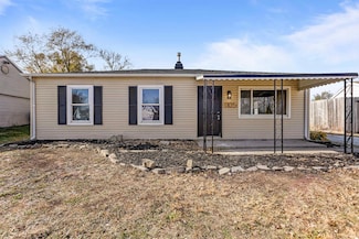 1105 Peace Pipe Dr, Kokomo, IN 46902