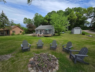 8137 Hoyt Ave SW, Howard Lake, MN 55349