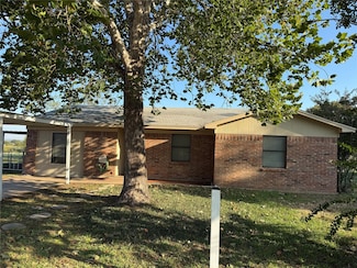 58 Roberts Rd, Mineral Wells, TX 76067