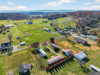 28497 Kenwood Dr, Meadowview, VA 24361