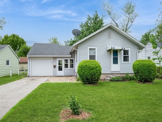 259 25th Ave SW, Cedar Rapids, IA 52404