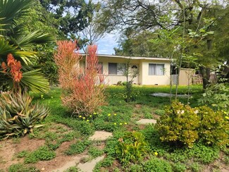 1748 Foothill Dr, Vista, CA 92084
