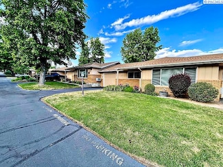 7606 Summitview Ave Unit 18, Yakima, WA 98908
