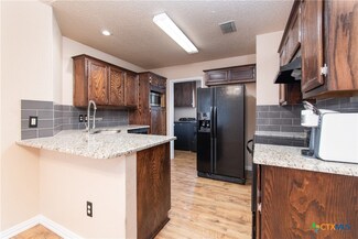 4 W Wichita Ln, Belton, TX 76513