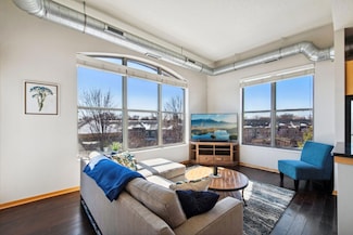 3640 Wooddale Ave S Unit 312, Saint Louis Park, MN 55416