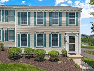 1001 Raymond Dr, Oakdale, PA 15071
