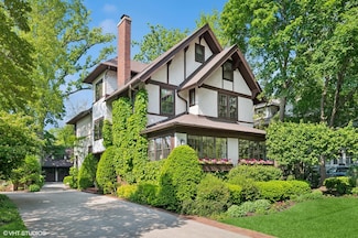 808 Ashland Ave, Wilmette, IL 60091