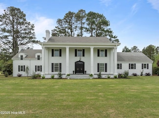 442 Whichards Beach Rd, Chocowinity, NC 27817