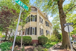 85 Holworthy St Unit 85, Cambridge, MA 02138