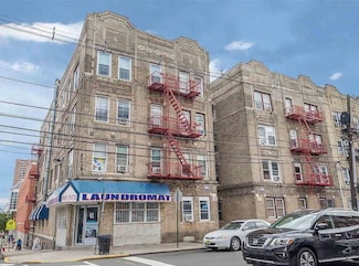 5612 Hudson Ave Unit 3A, West New York, NJ 07093