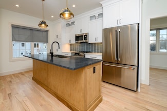 2620 Main St Unit 10, Glastonbury, CT 06033