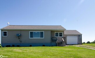 1545 Jasmine Ave, Fairfield, IA 52556