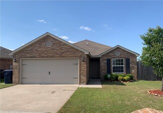 3205 SE 95th St, Moore, OK 73160