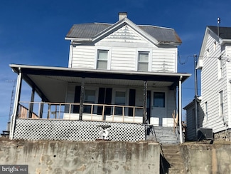 805 E B St, Brunswick, MD 21716