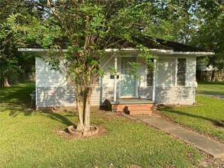 1010 Lucas St, Jennings, LA 70546