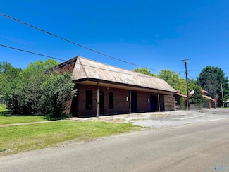 21 Venson St, Woodville, AL 35776