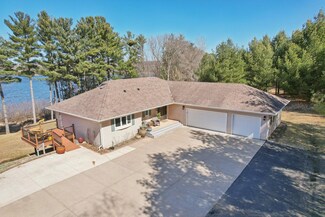 863 207th St, Dresser, WI 54009