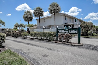 6400 46th Ave N Unit 307, Kenneth City, FL 33709