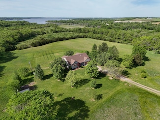 591 N 1500 Rd, Lawrence, KS 66049