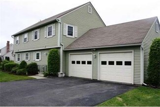 13 Duncan Dr Unit B, South Deerfield, MA 01373