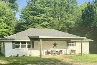 106 Edd Monk St, Mendenhall, MS 39114
