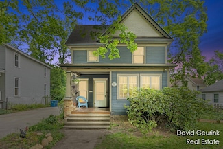 608 Trowbridge St, Allegan, MI 49010