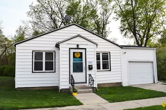 510 W Exchange St, Sycamore, IL 60178