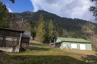 53613 Shular Rd, Rockport, WA 98283