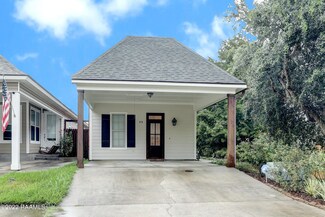 318 Chimney Rock Blvd, Lafayette, LA 70508