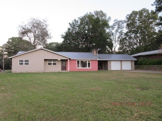 222 N Main St, Pontotoc, MS 38863