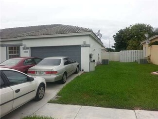 10525 SW 18th St, Miramar, FL 33025