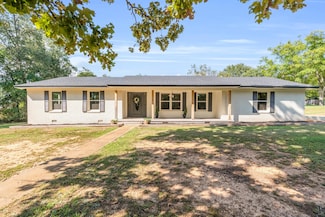 127 E Cherry St, Columbus, MS 39702