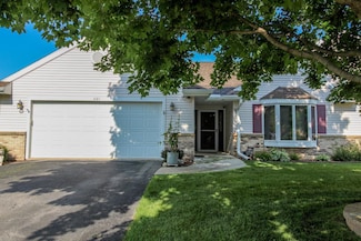 601 England St, Cambridge, WI 53523