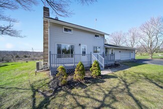 12871 Rome Rd, Manitou Beach, MI 49253