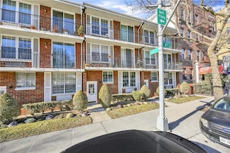 10108 4th Ave Unit 25A, New York City, NY 11209