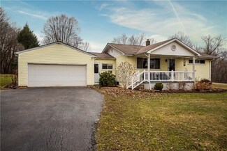 23 Elliot Rd, West Middlesex, PA 16159