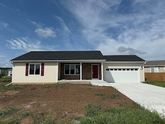 903 Sun Ridge Dr, Beatrice, NE 68310