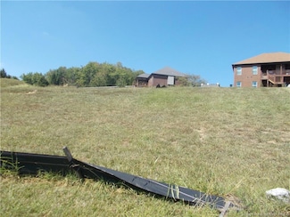 1005 Charlet Ridge Dr, Floyds Knobs, IN 47119