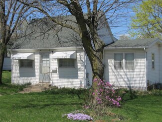 222 State St, Central City, IA 52214