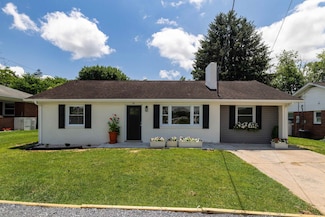 26 Oflinn St, Luray, VA 22835