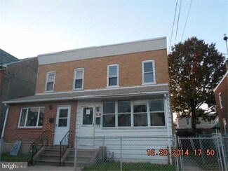 1316 E 11th St, Crum Lynne, PA 19022