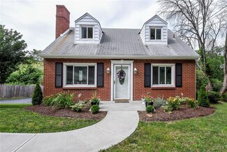 1009 Arona Rd, New Stanton, PA 15672