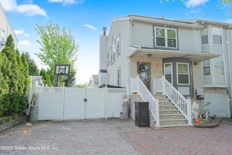 22 Villa Nova St, Staten Island, NY 10314
