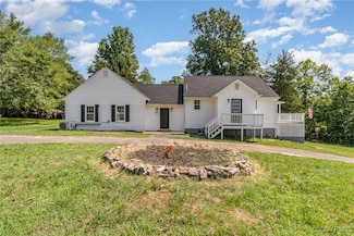 24 Hummingbird Ln, Cumberland, VA 23040