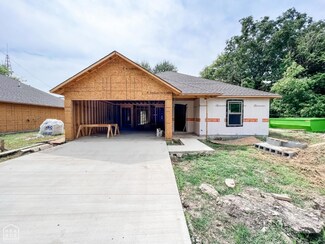 203 W Oak St, Walnut Ridge, AR 72476
